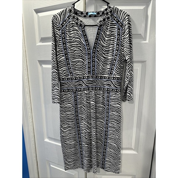 J. McLaughlin Dresses & Skirts - J. McLaughlin Dress, Size Med, Lola, Catalina Cloth, Zebra Print, Long Sleeve